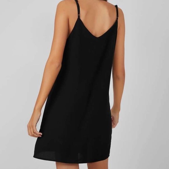 V neck cami strap mini sheath dress red - Picture 9 of 10